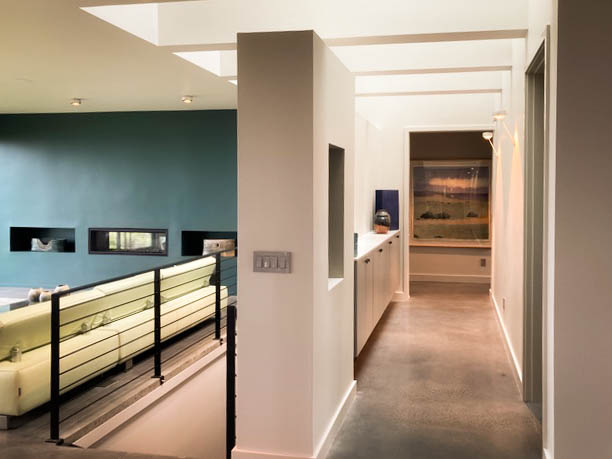 32 reef road hallway